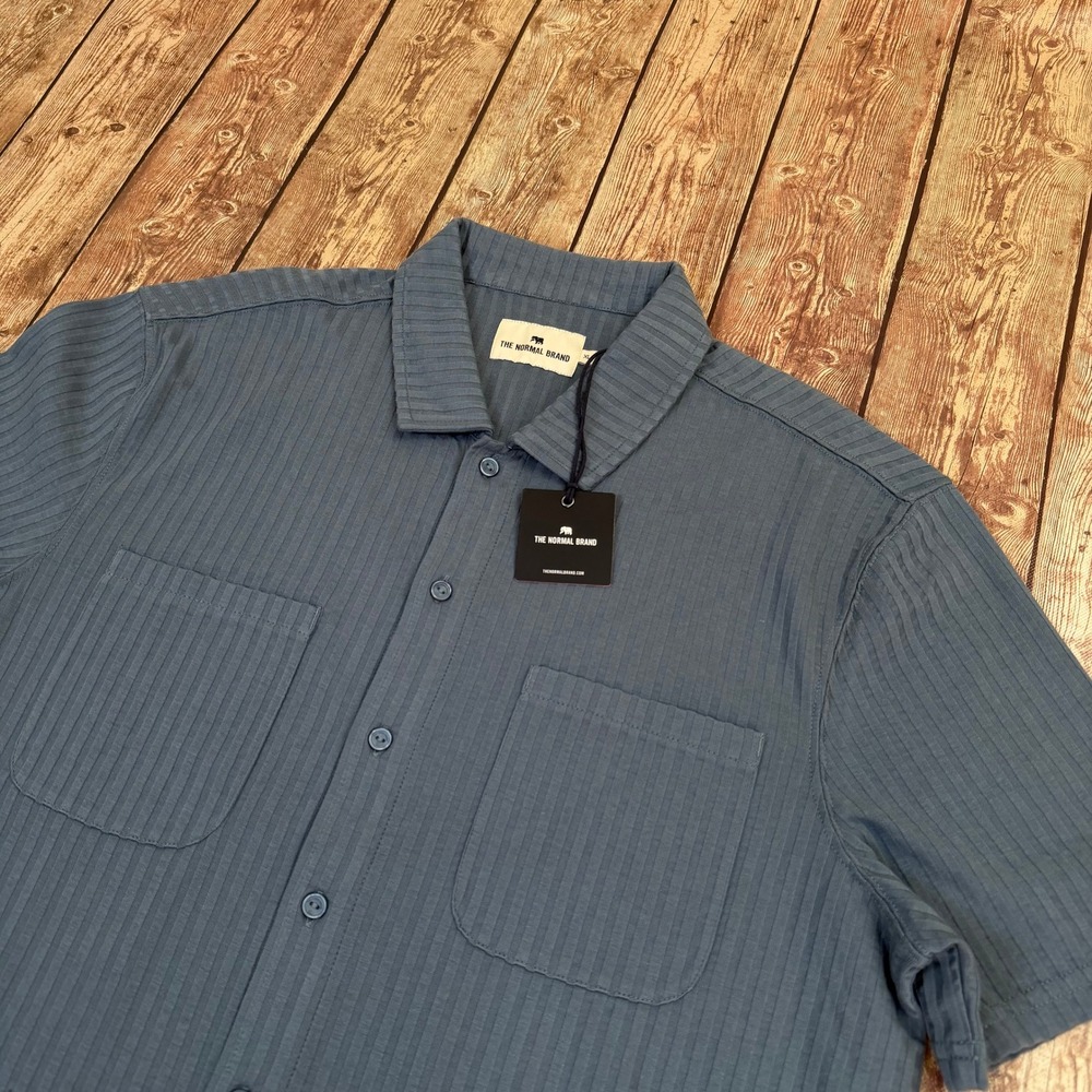 The Normal Brand Ribbed Button Up Shirt Mens Extra Large Blue Short Sleeve NWT